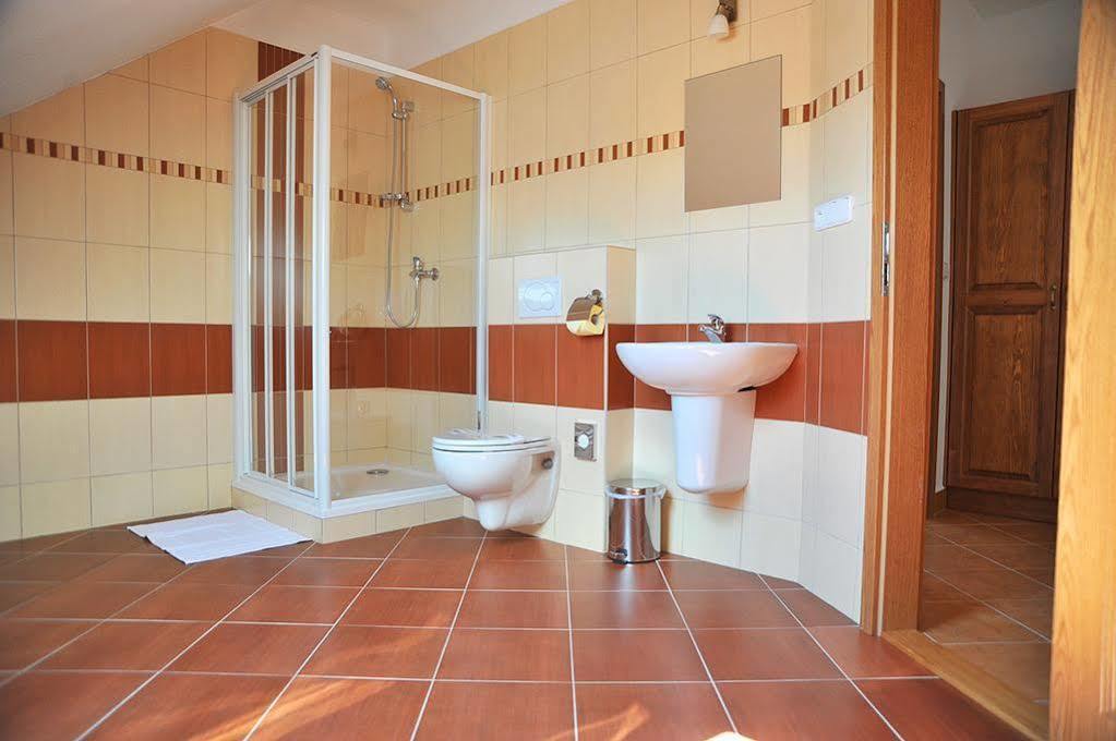 Pension U Vsech Certu Jičín Exterior foto